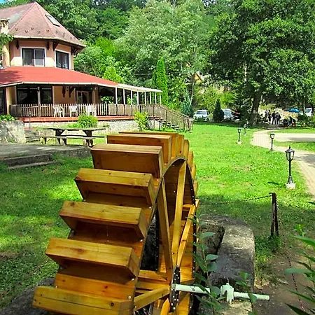 Hotel Sikfokut 3*