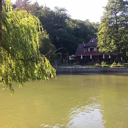 Sikfokut Hotel 3*