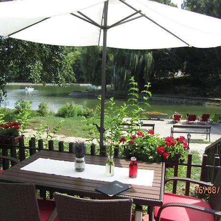 Hotel Sikfokut 3*